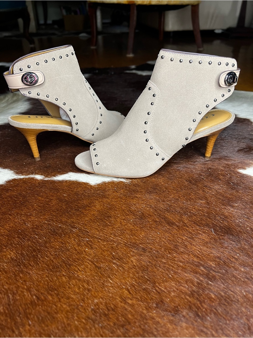 New In Box Coach Mabella Suede/Mat Stone color heals